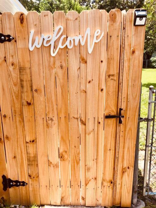 Paradise Hideaway Entire Guest Home Near Beach Clearwater Extérieur photo