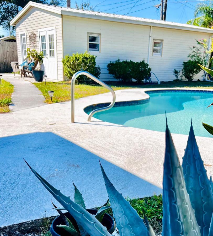 Paradise Hideaway Entire Guest Home Near Beach Clearwater Extérieur photo